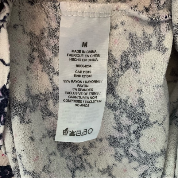 EUC Medium Floral Dynamite Top - Picture 6 of 6